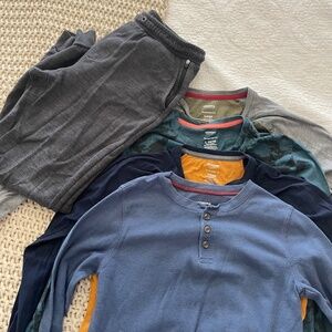 Boys Sonoma long sleeve shirts and pair of joggers size L 14/16
